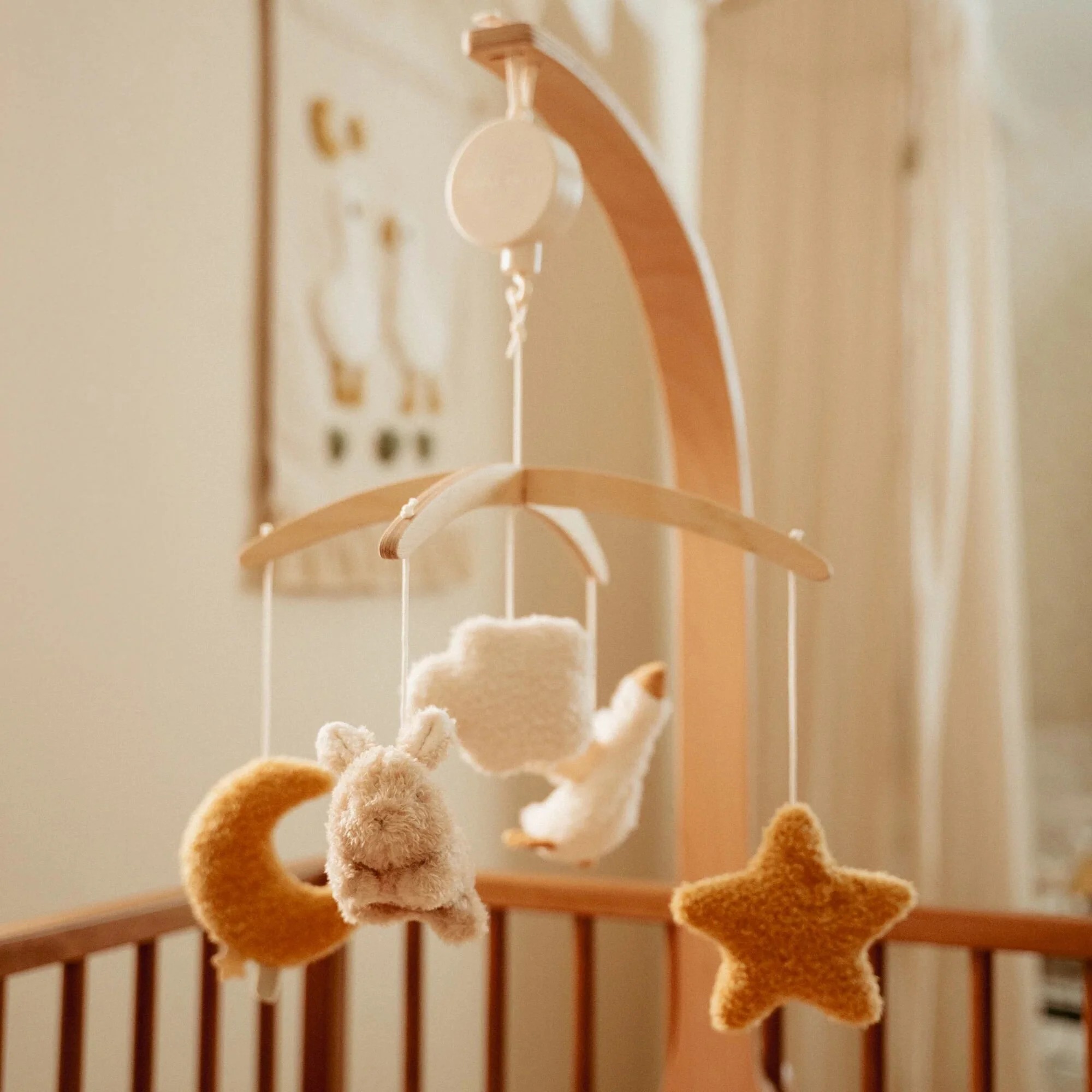 imgi_33_0029799_houten-muziekmobiel-beige-newborn-naturals