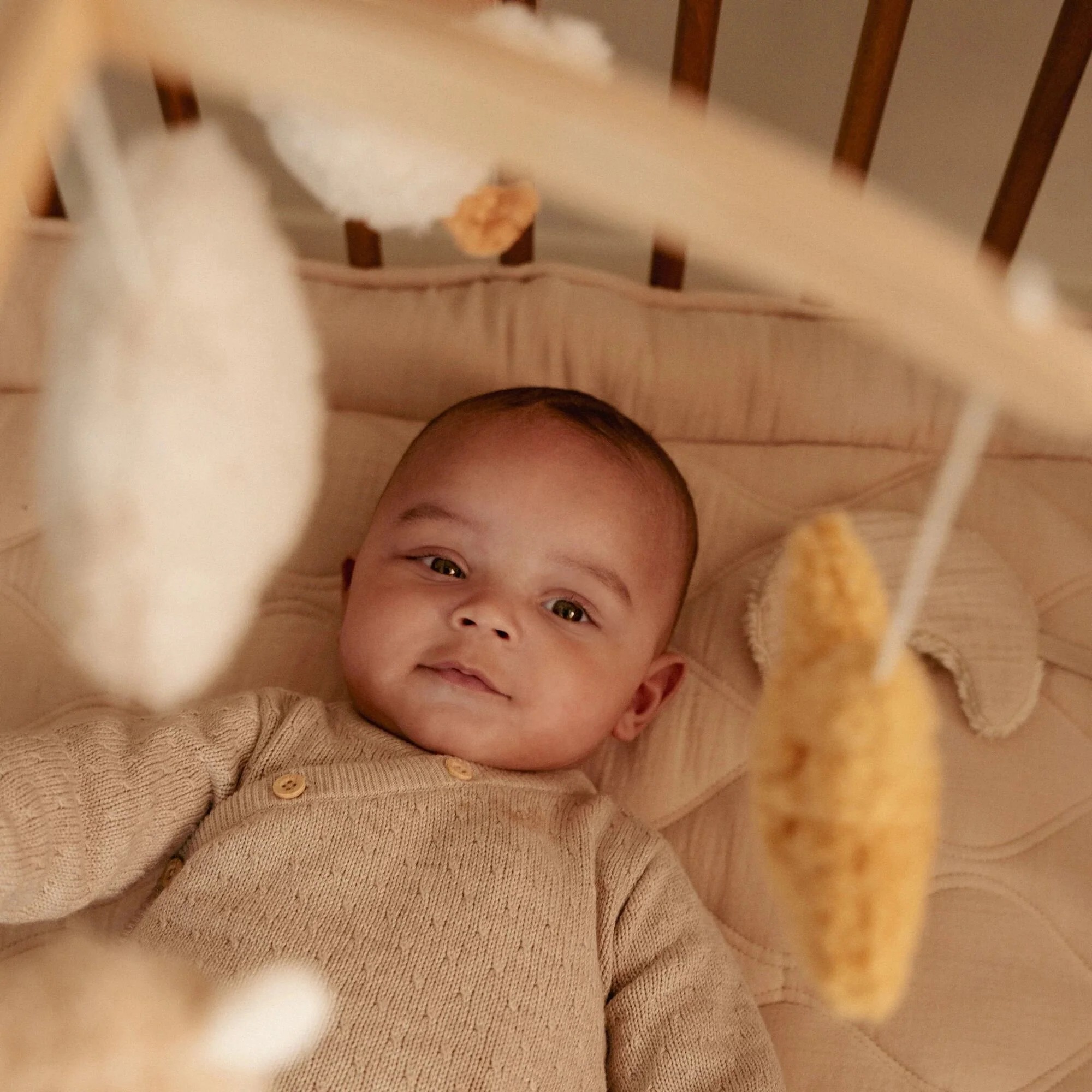 imgi_35_0029801_houten-muziekmobiel-beige-newborn-naturals