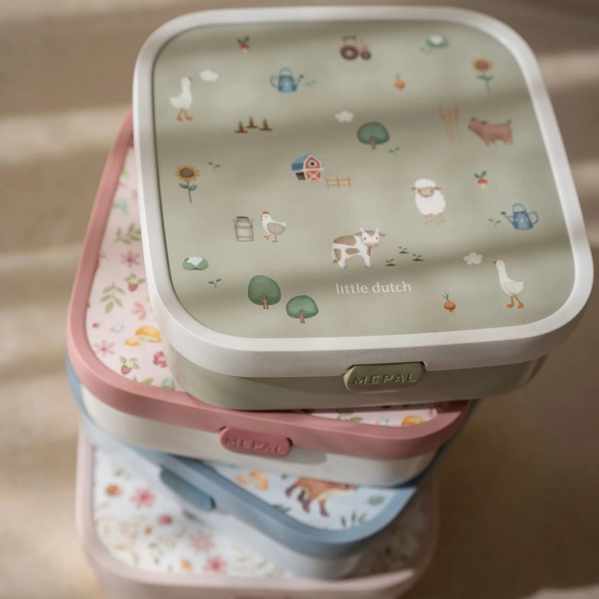 imgi_41_0029376_bento-lunchbox-groot-little-farm
